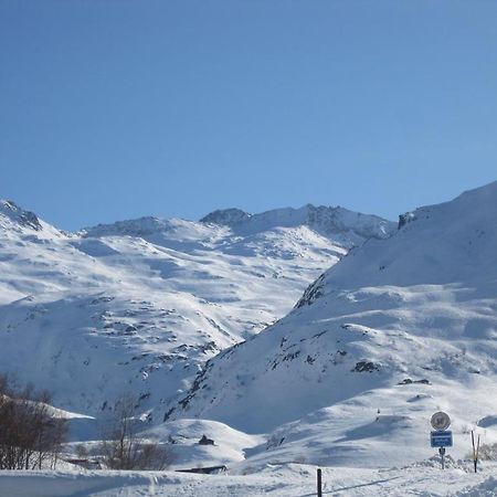 Hotel Des Alpes Realp Exteriör bild